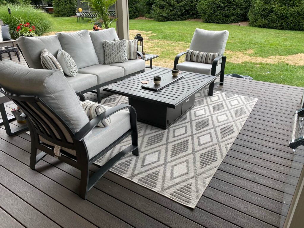 Deck Builder in Loveland, Cincinnati